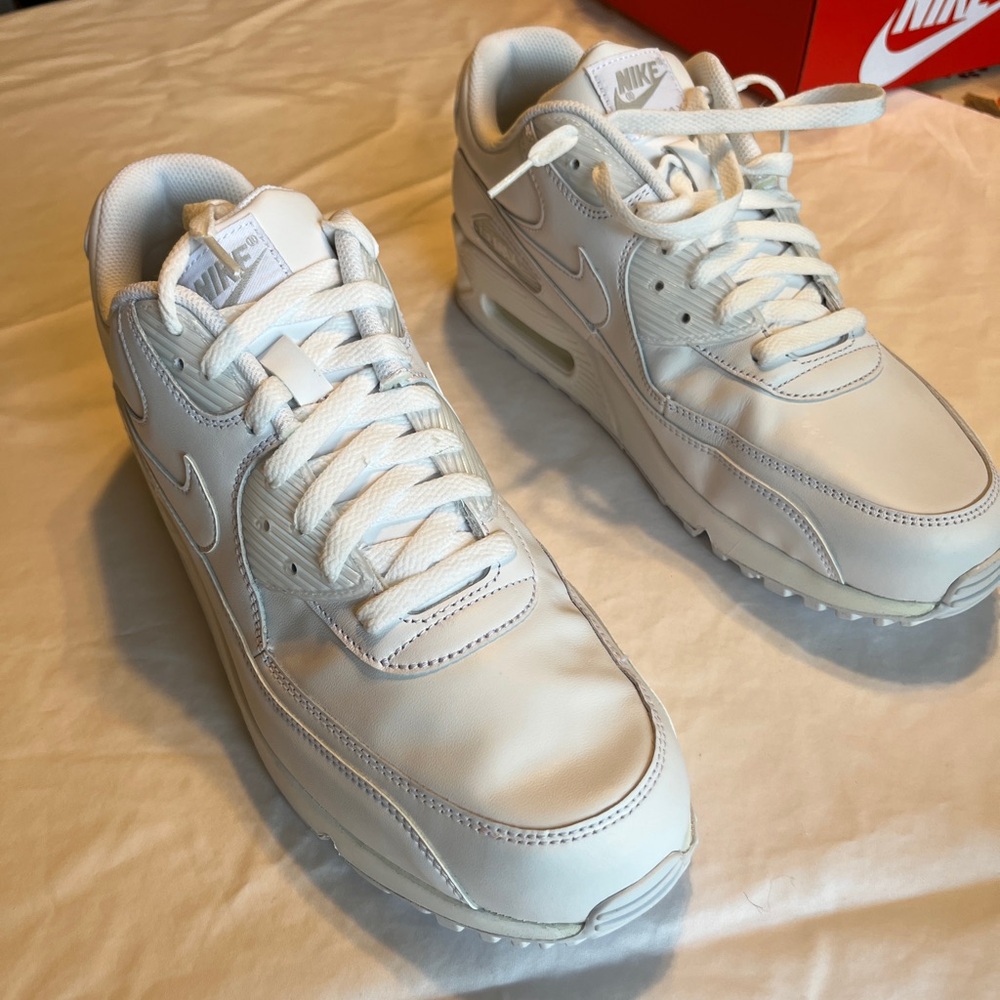 Nike Air Max 90 Leather new with box size 12
